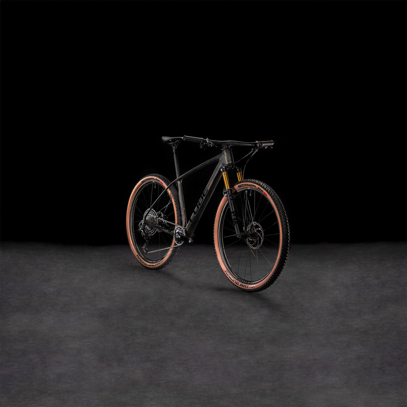 Cube Phenix C:68X SLT liquidlava´n´black