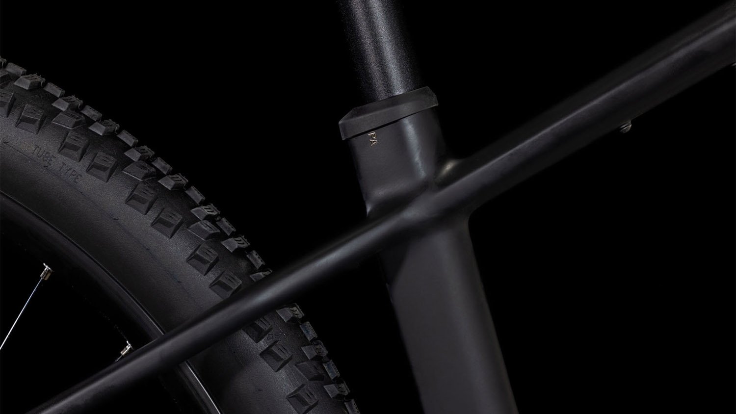 Cube Reaction Hybrid ONE 800 blackline