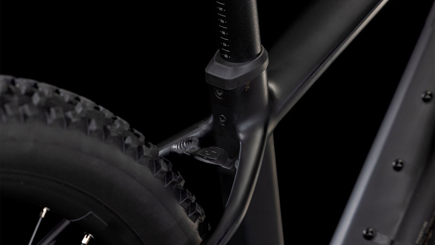 Cube Reaction Hybrid ONE 800 blackline